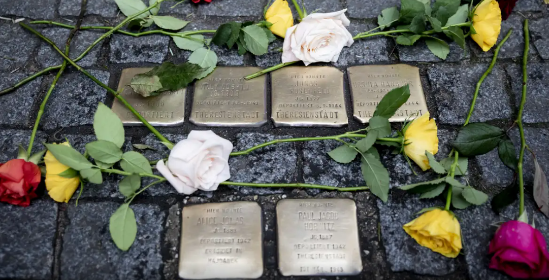 Stolpersteine: one victim, one stone